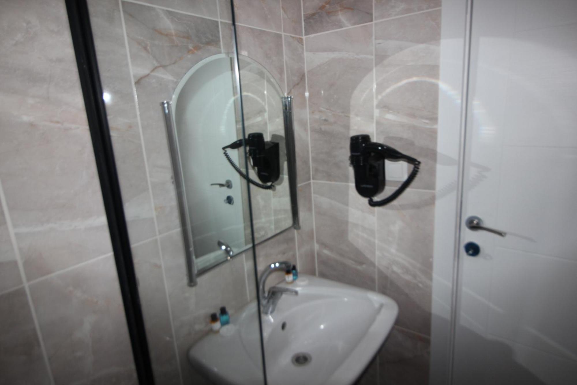 Safir Hotels Τσόρλου Εξωτερικό φωτογραφία